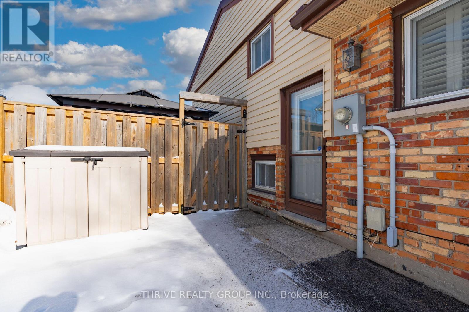 20 Buchan Road, London East, Ontario  N5V 1L2 - Photo 4 - X12847374