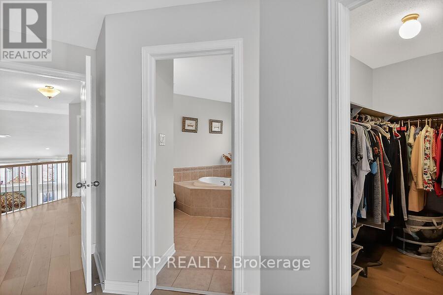 4313 Goldeneye Way, Ottawa, Ontario  K1V 2H2 - Photo 37 - X12847352