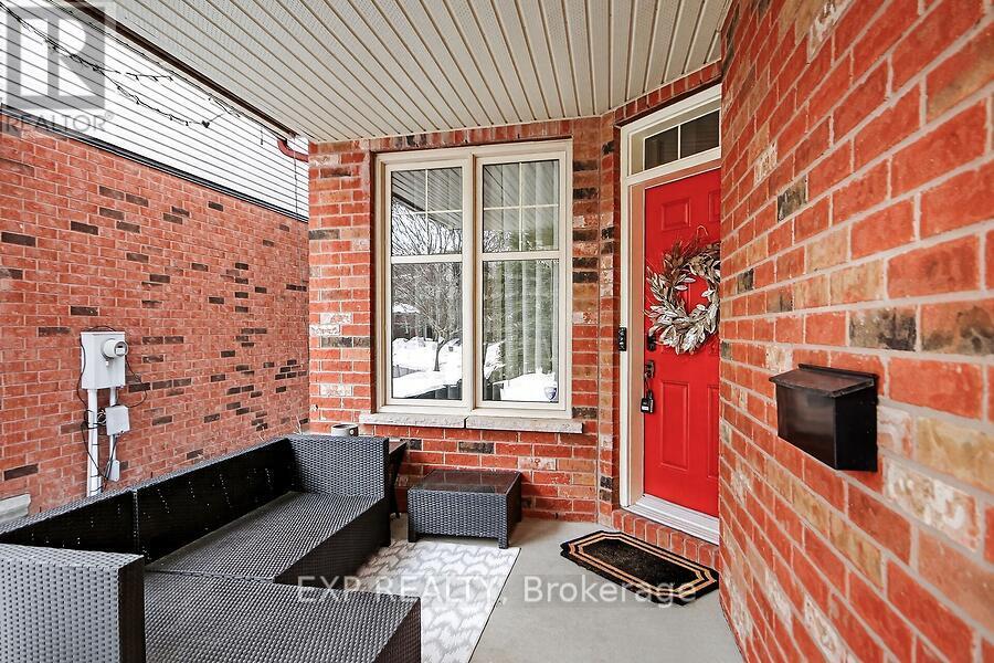 4313 Goldeneye Way, Ottawa, Ontario  K1V 2H2 - Photo 4 - X12847352