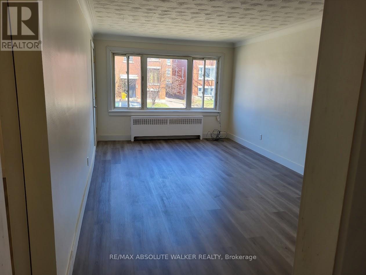 2 - 134 Jolliet Avenue, Ottawa, Ontario  K1L 5J7 - Photo 5 - X12847380