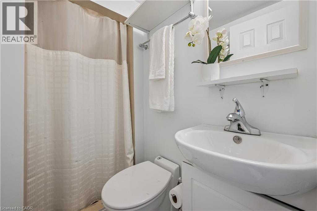 390 Dumfries Avenue, Kitchener, Ontario  N2H 2G1 - Photo 28 - 40808881