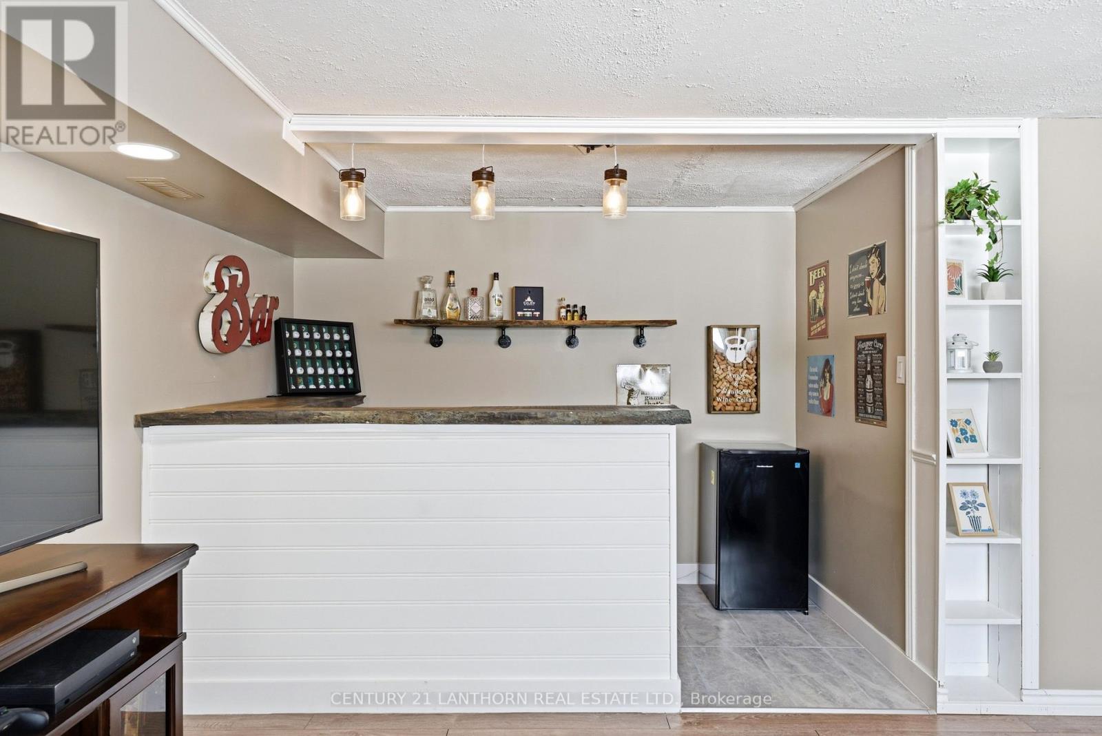 71 Ireland Drive, Quinte West (Trenton Ward), Ontario  K8V 5X4 - Photo 30 - X12847420