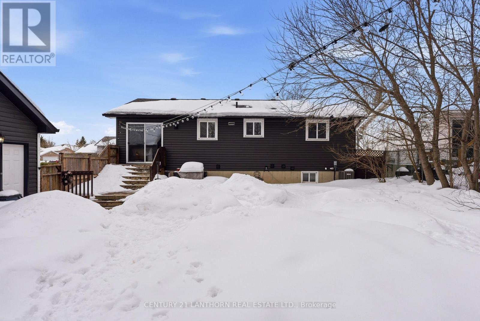 71 Ireland Drive, Quinte West (Trenton Ward), Ontario  K8V 5X4 - Photo 37 - X12847420