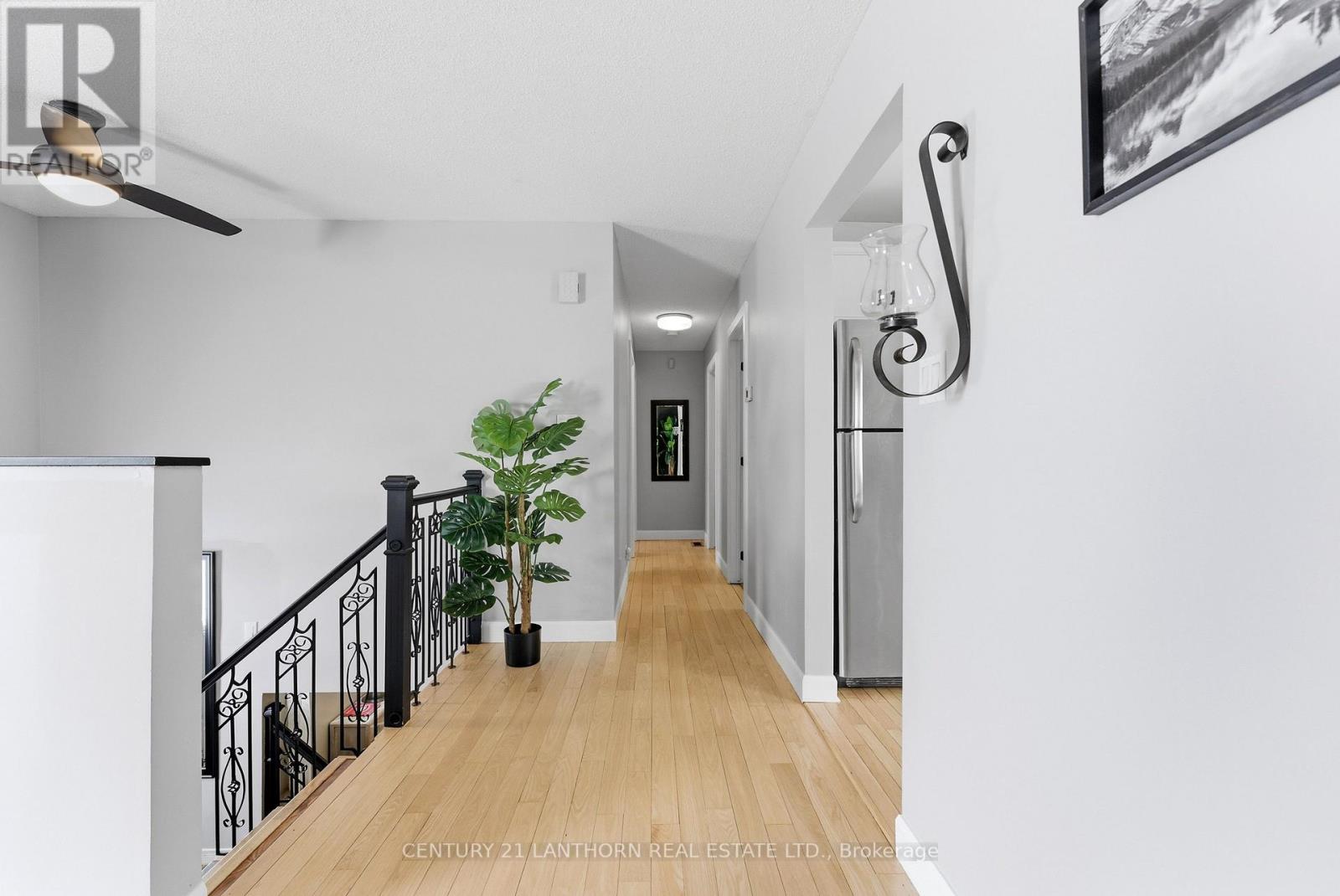 71 Ireland Drive, Quinte West (Trenton Ward), Ontario  K8V 5X4 - Photo 4 - X12847420