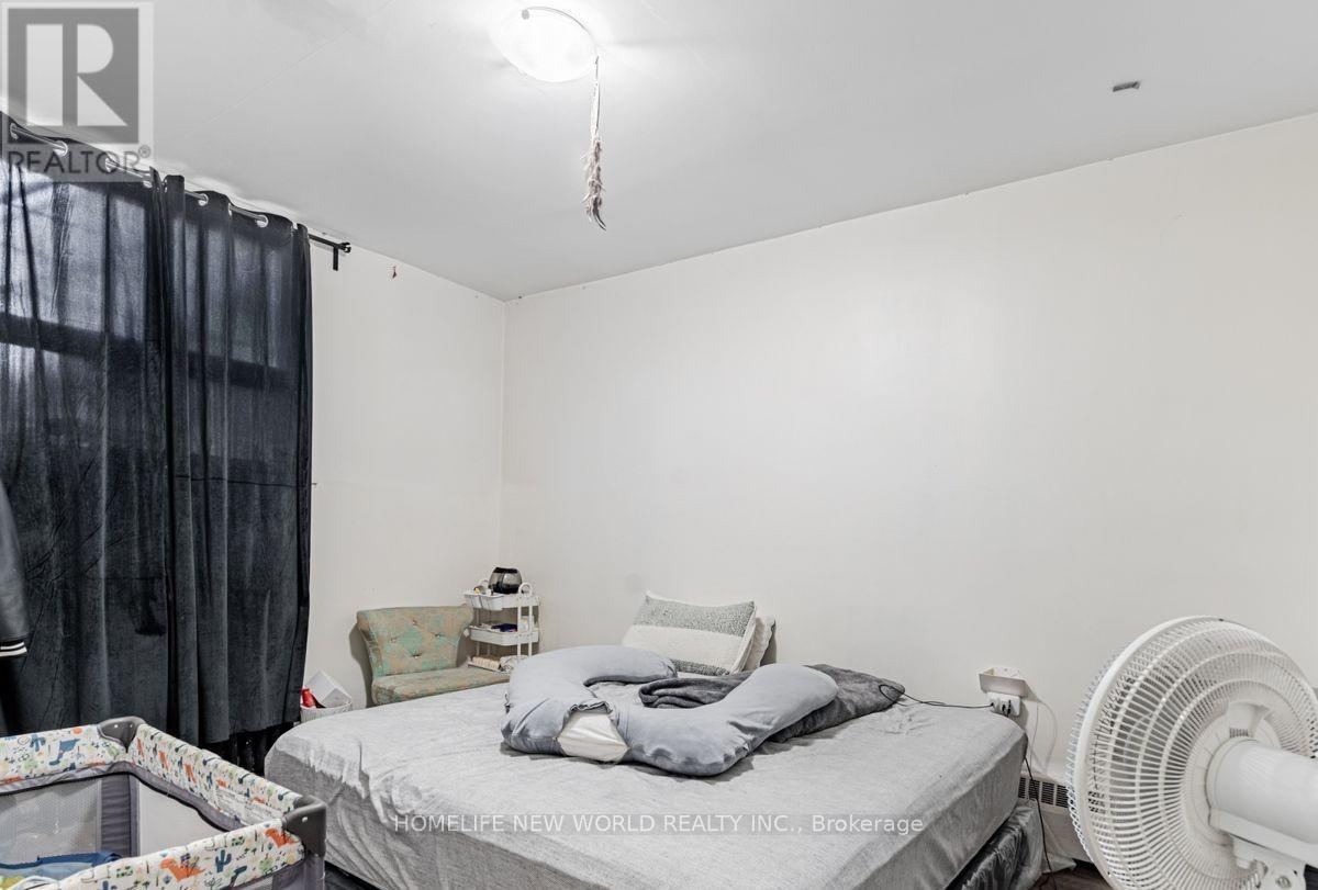 878 Kingston Road, Toronto, Ontario  M4E 1S3 - Photo 24 - E12847390