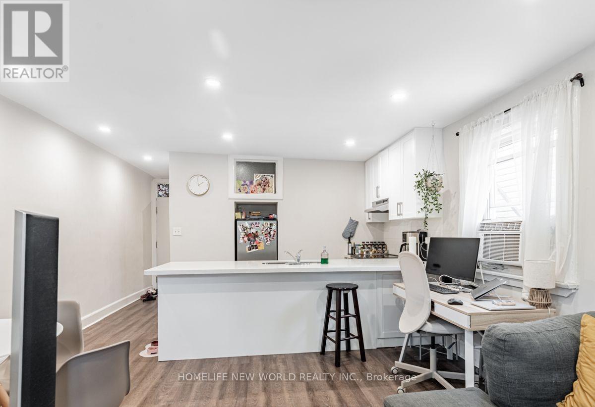 878 Kingston Road, Toronto, Ontario  M4E 1S3 - Photo 5 - E12847390