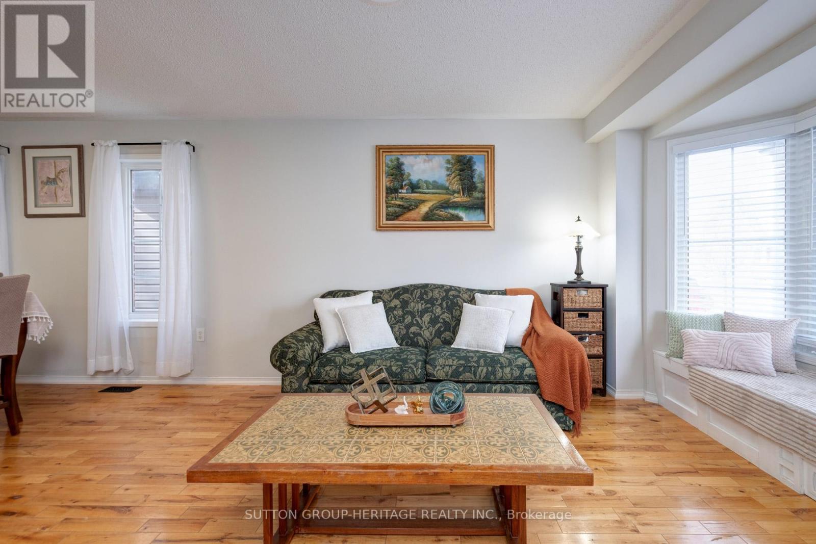 19 Bradbury Crescent, Ajax, Ontario L1T 4H5 - Photo 5 - E12847416