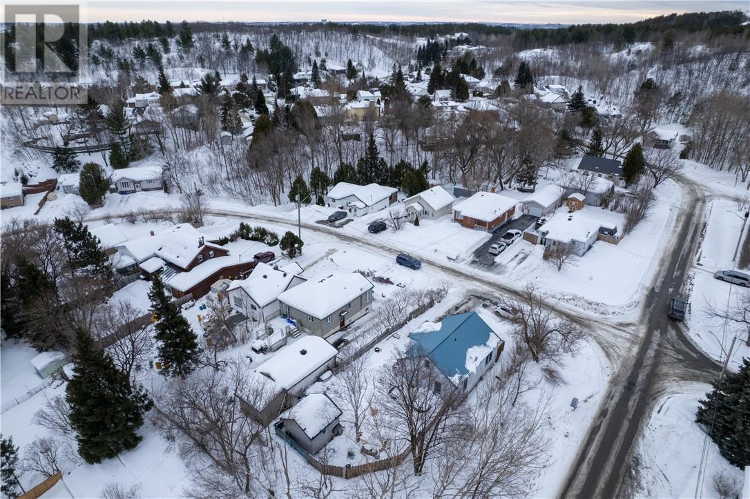 206 Ferndale Avenue, Sudbury, Ontario  P3B 3B9 - Photo 5 - 2126666