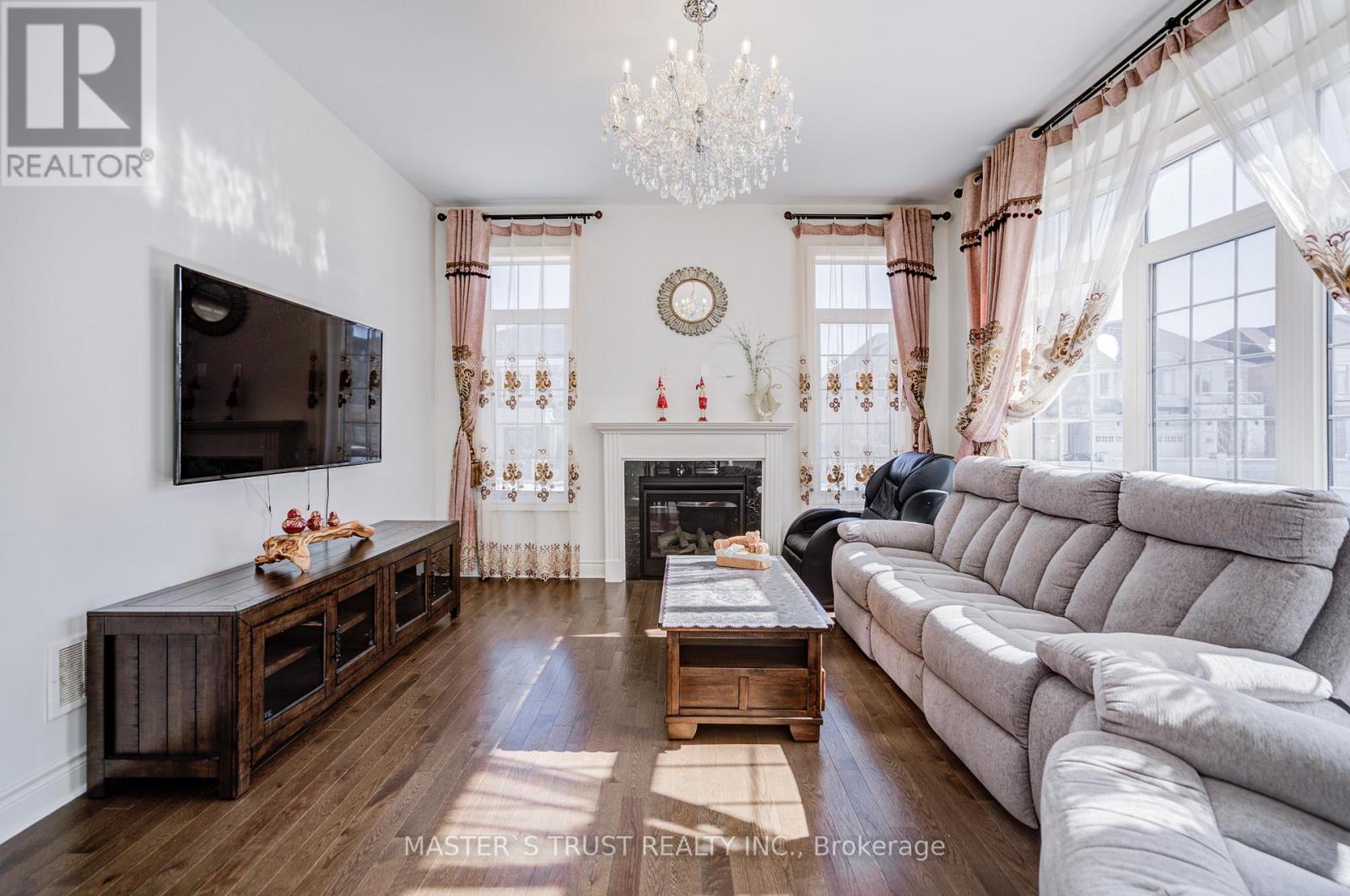 57 Tupling Street, Bradford West Gwillimbury (Bradford), Ontario  L3Z 0W8 - Photo 15 - N12847342