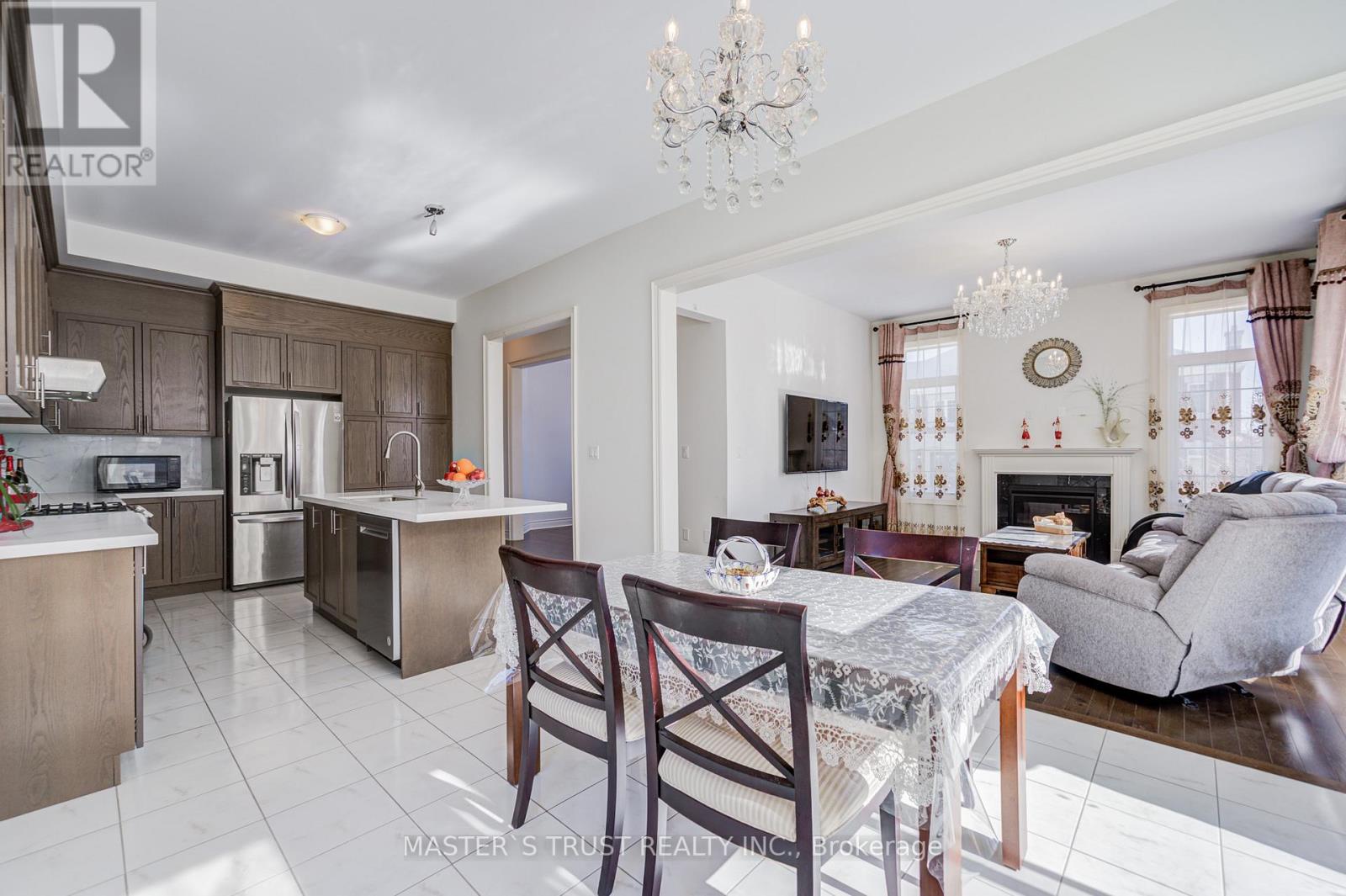 57 Tupling Street, Bradford West Gwillimbury (Bradford), Ontario  L3Z 0W8 - Photo 19 - N12847342