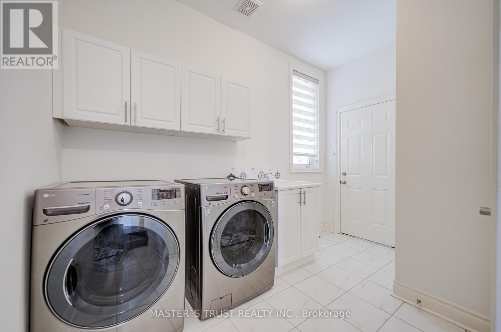 57 Tupling Street, Bradford West Gwillimbury (Bradford), Ontario  L3Z 0W8 - Photo 22 - N12847342