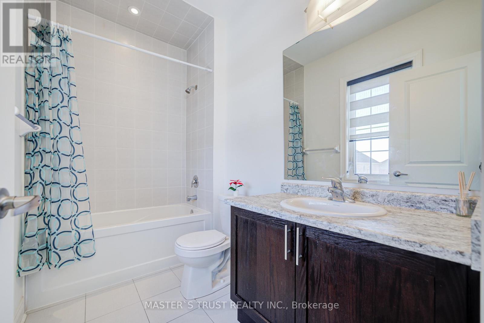 57 Tupling Street, Bradford West Gwillimbury (Bradford), Ontario  L3Z 0W8 - Photo 37 - N12847342