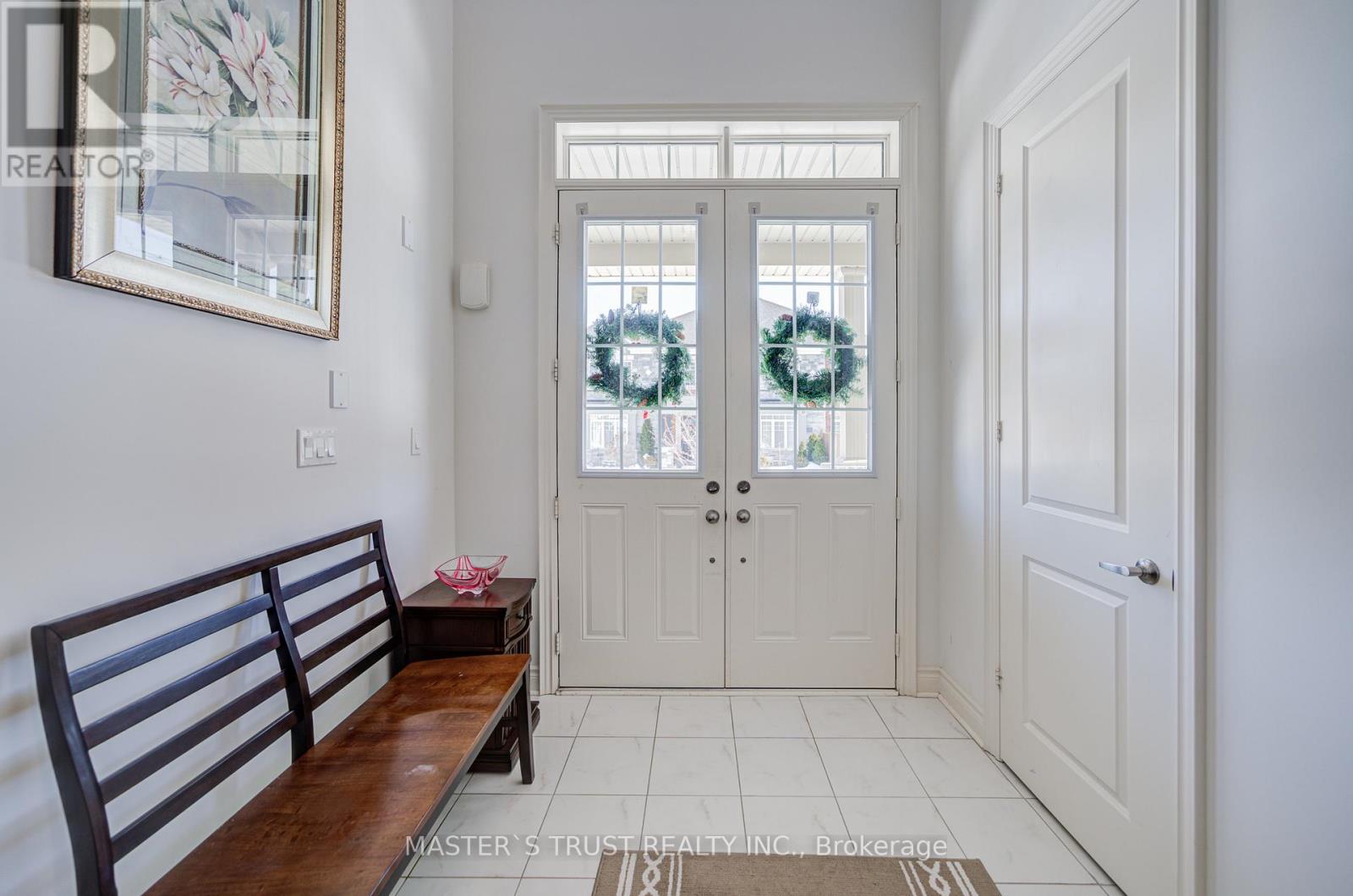 57 Tupling Street, Bradford West Gwillimbury (Bradford), Ontario  L3Z 0W8 - Photo 6 - N12847342