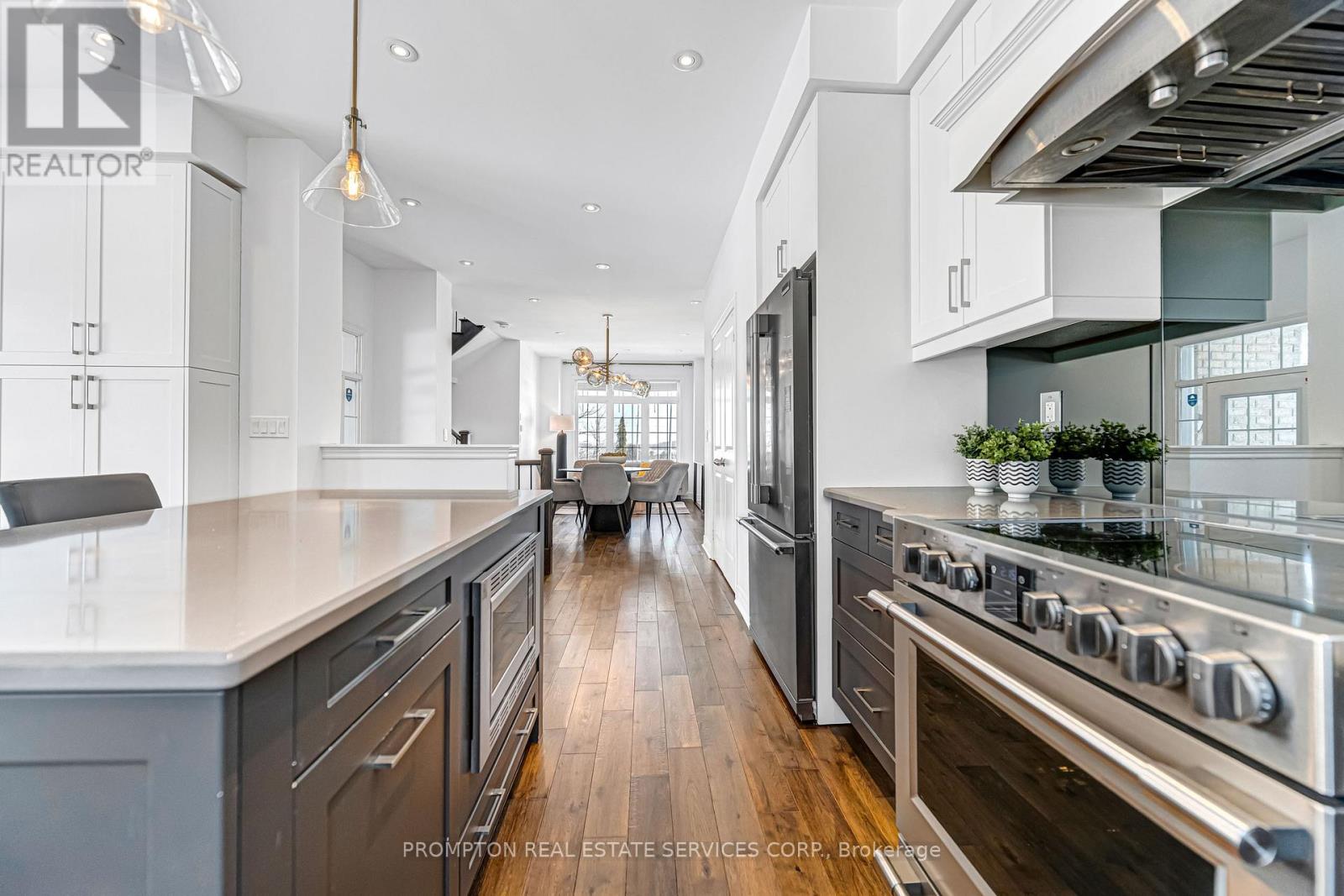 1988 Donald Cousens Parkway, Markham, Ontario  L6B 1J5 - Photo 12 - N12847406