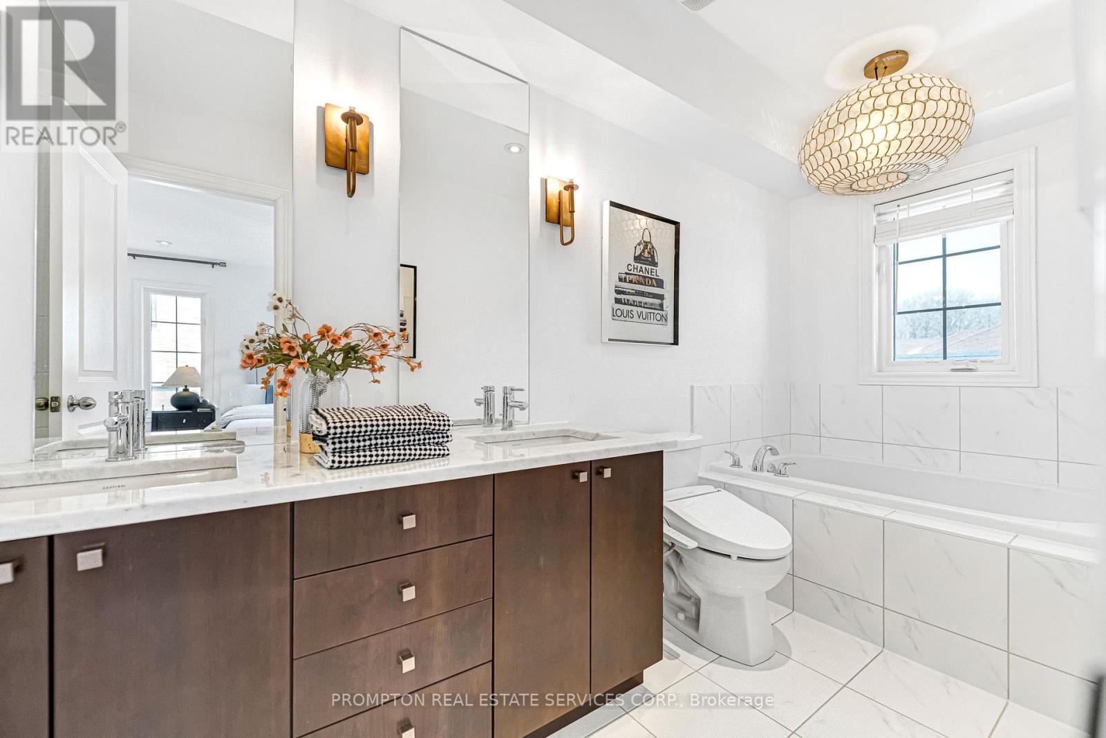 1988 Donald Cousens Parkway, Markham, Ontario  L6B 1J5 - Photo 21 - N12847406