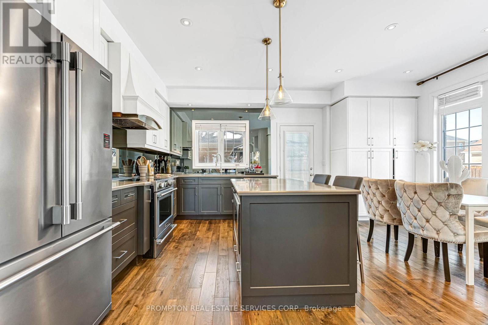 1988 Donald Cousens Parkway, Markham, Ontario  L6B 1J5 - Photo 7 - N12847406