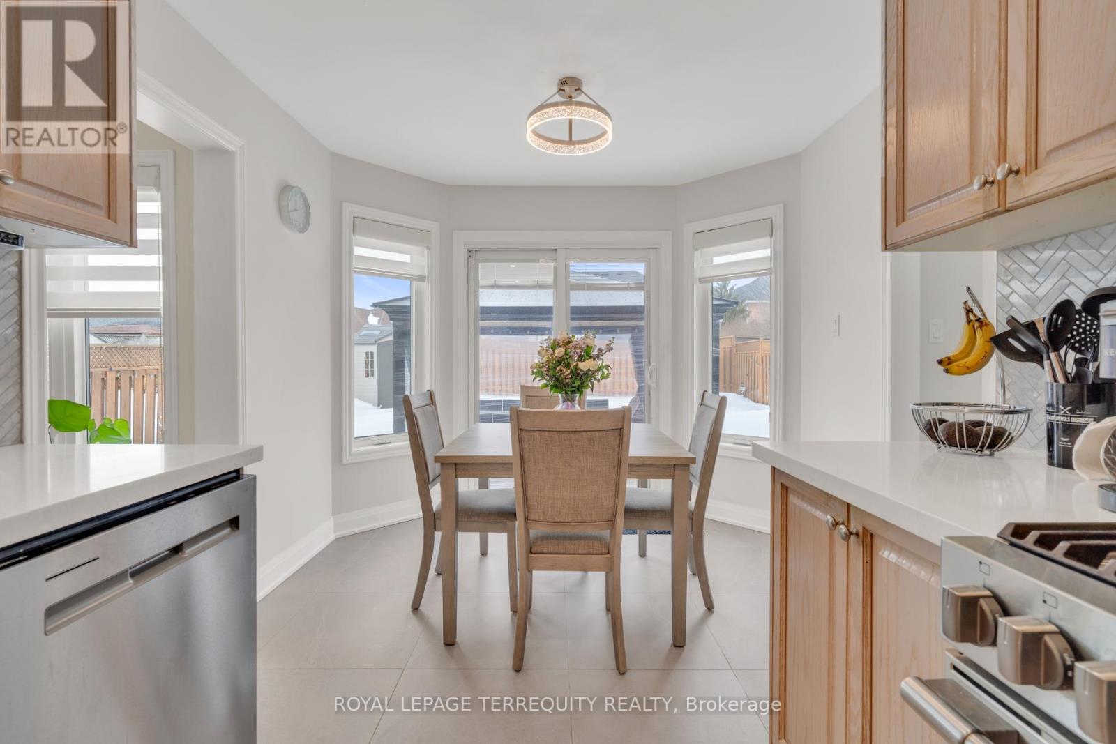 55 Grampian Avenue, Vaughan (Maple), Ontario  L6A 2A1 - Photo 9 - N12847410