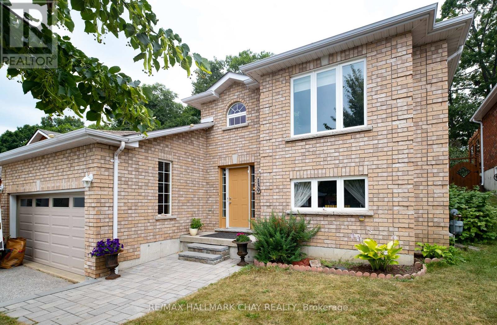 139 Wawinet Street, Midland, Ontario  L4R 5A9 - Photo 2 - S12847414