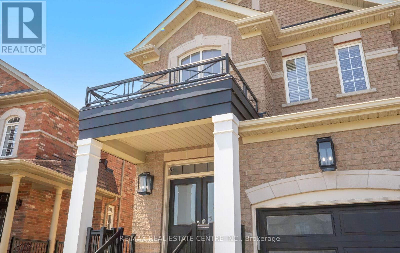105 Olivia Marie Road, Brampton, Ontario  L6Y 0N1 - Photo 4 - W12847354
