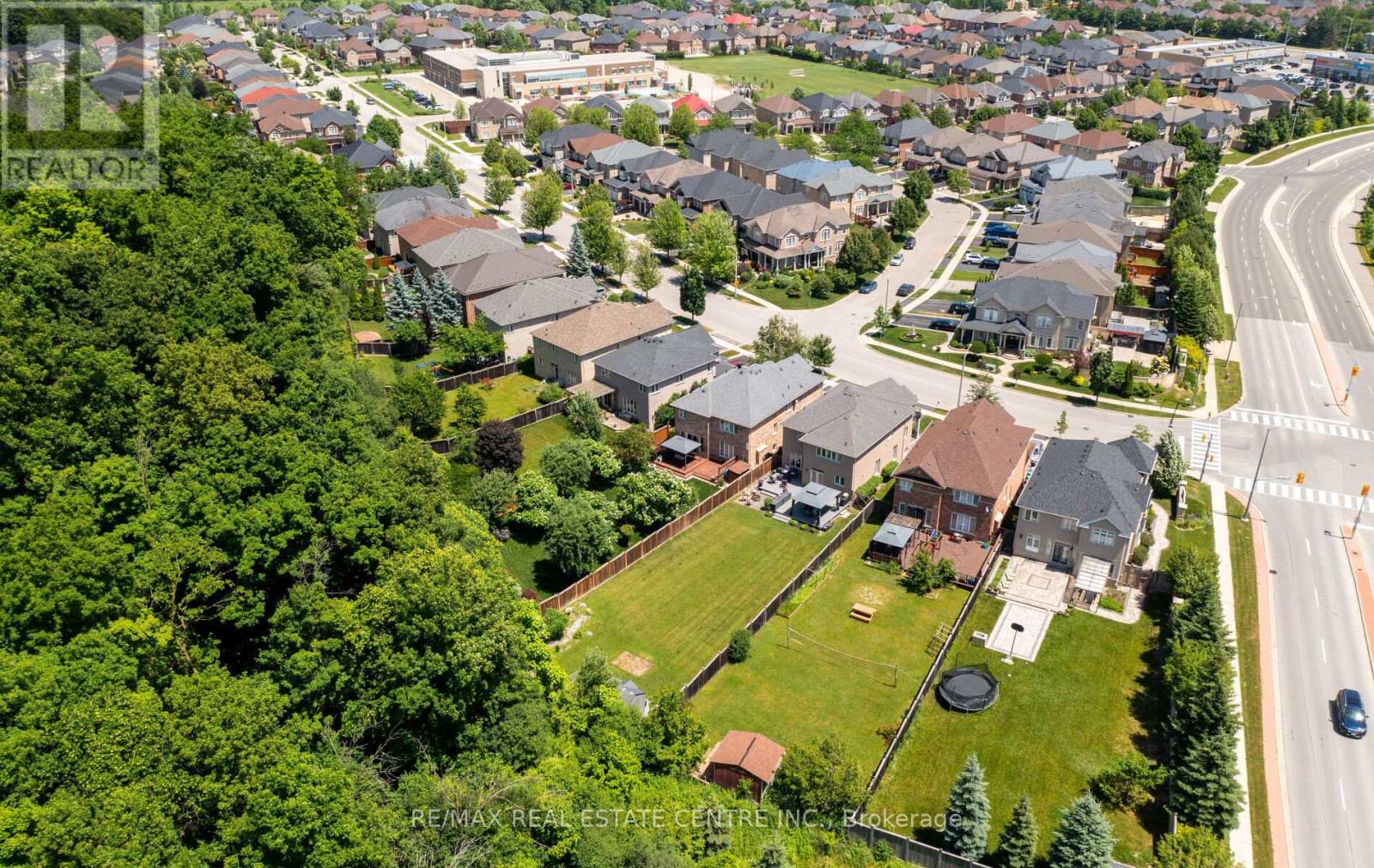 105 Olivia Marie Road, Brampton, Ontario  L6Y 0N1 - Photo 43 - W12847354