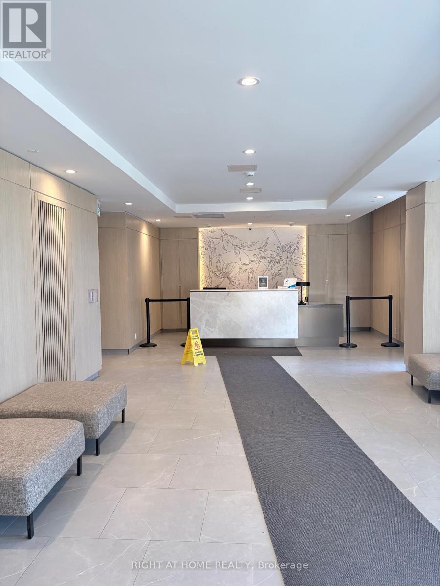 905 - 225 Veterans Drive, Brampton, Ontario  L7A 5L7 - Photo 2 - W12847388