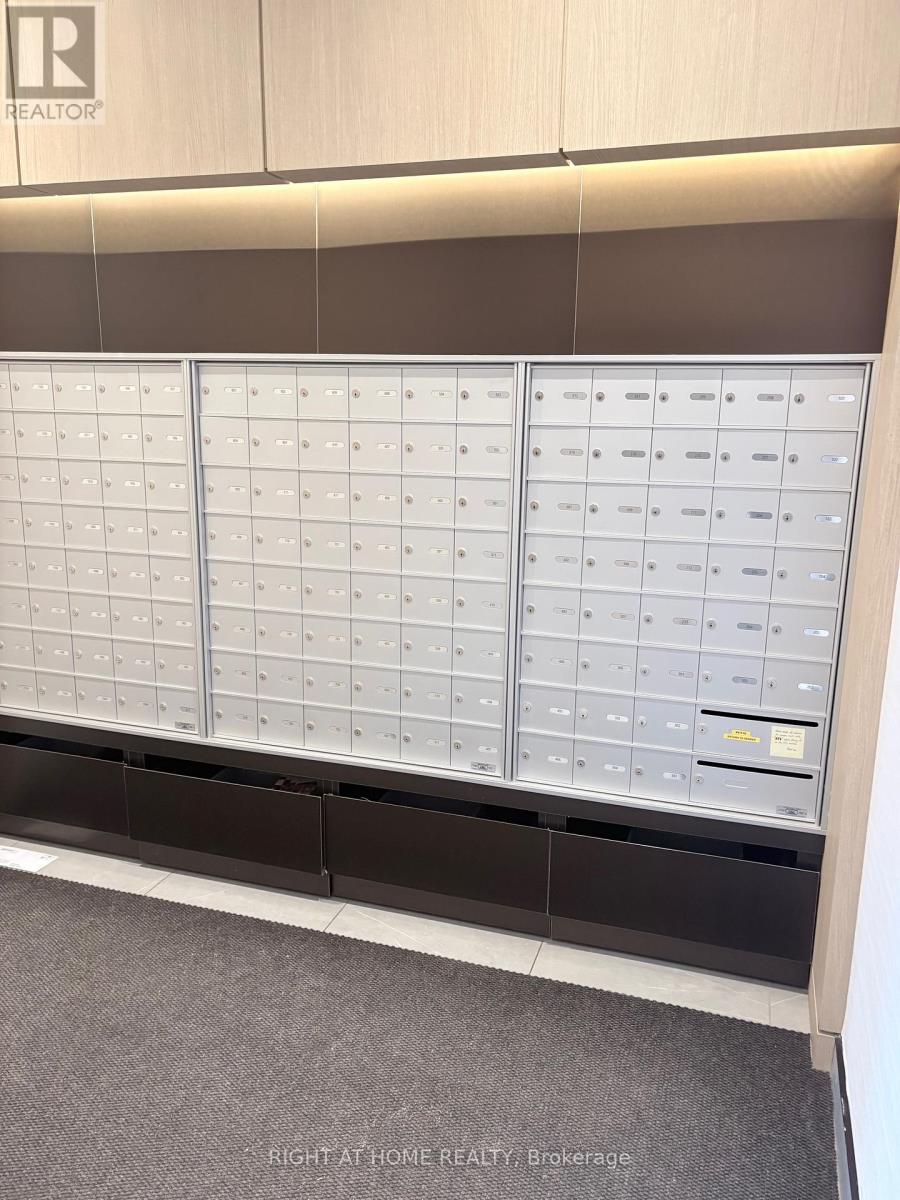 905 - 225 Veterans Drive, Brampton, Ontario  L7A 5L7 - Photo 21 - W12847388