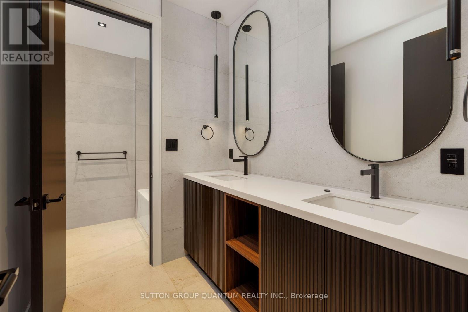 20a Broadview Avenue, Mississauga, Ontario  L5H 2S9 - Photo 29 - W12847426