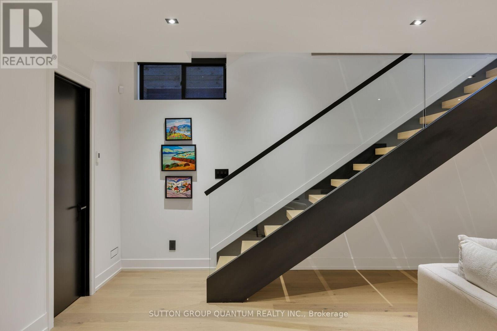 20a Broadview Avenue, Mississauga, Ontario  L5H 2S9 - Photo 36 - W12847426