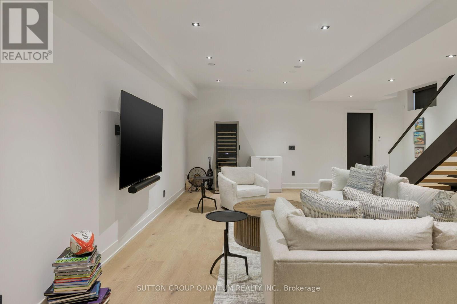 20a Broadview Avenue, Mississauga, Ontario  L5H 2S9 - Photo 38 - W12847426