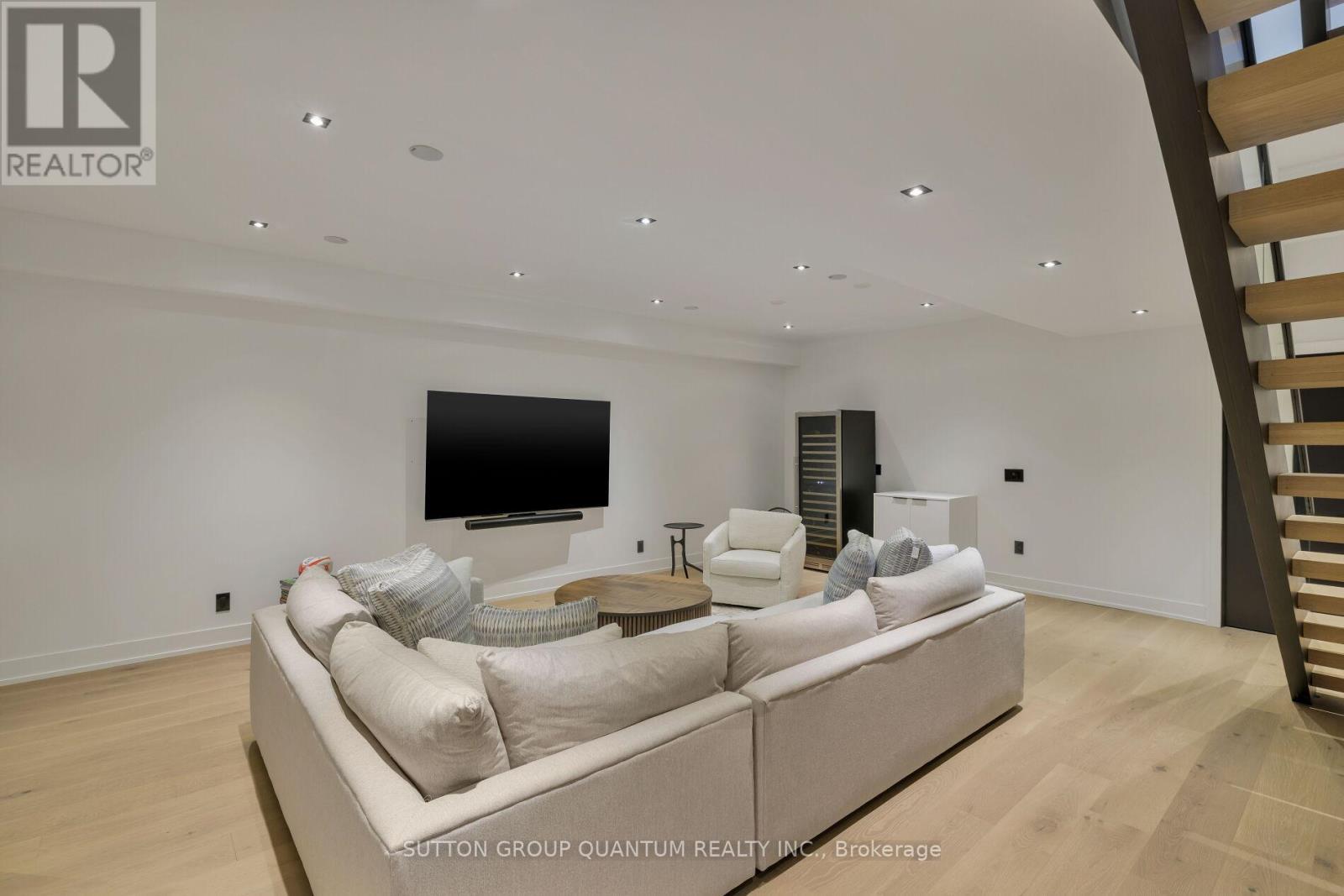 20a Broadview Avenue, Mississauga, Ontario  L5H 2S9 - Photo 39 - W12847426