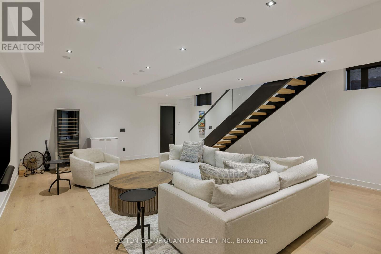 20a Broadview Avenue, Mississauga, Ontario  L5H 2S9 - Photo 41 - W12847426