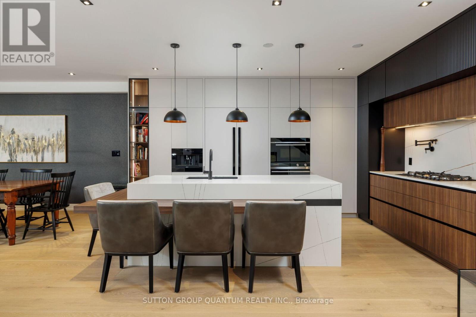 20a Broadview Avenue, Mississauga, Ontario  L5H 2S9 - Photo 8 - W12847426