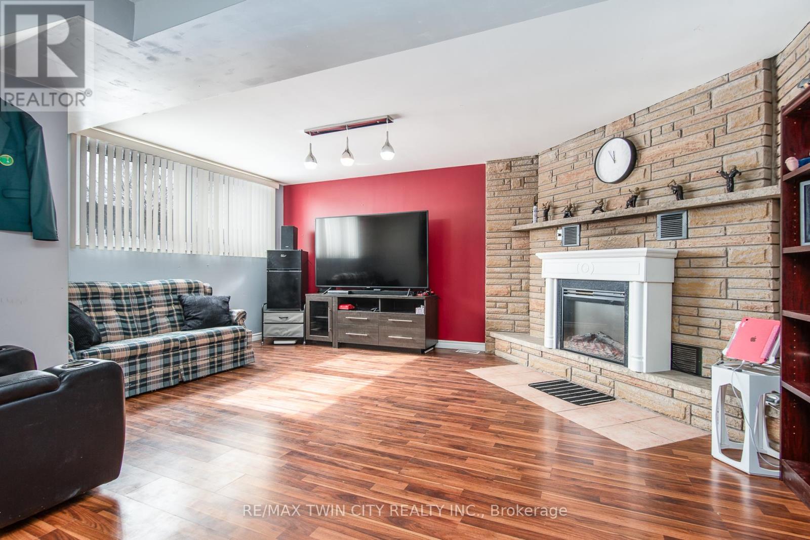 72 Manor Drive, Kitchener, Ontario  N2A 2V1 - Photo 27 - X12847338