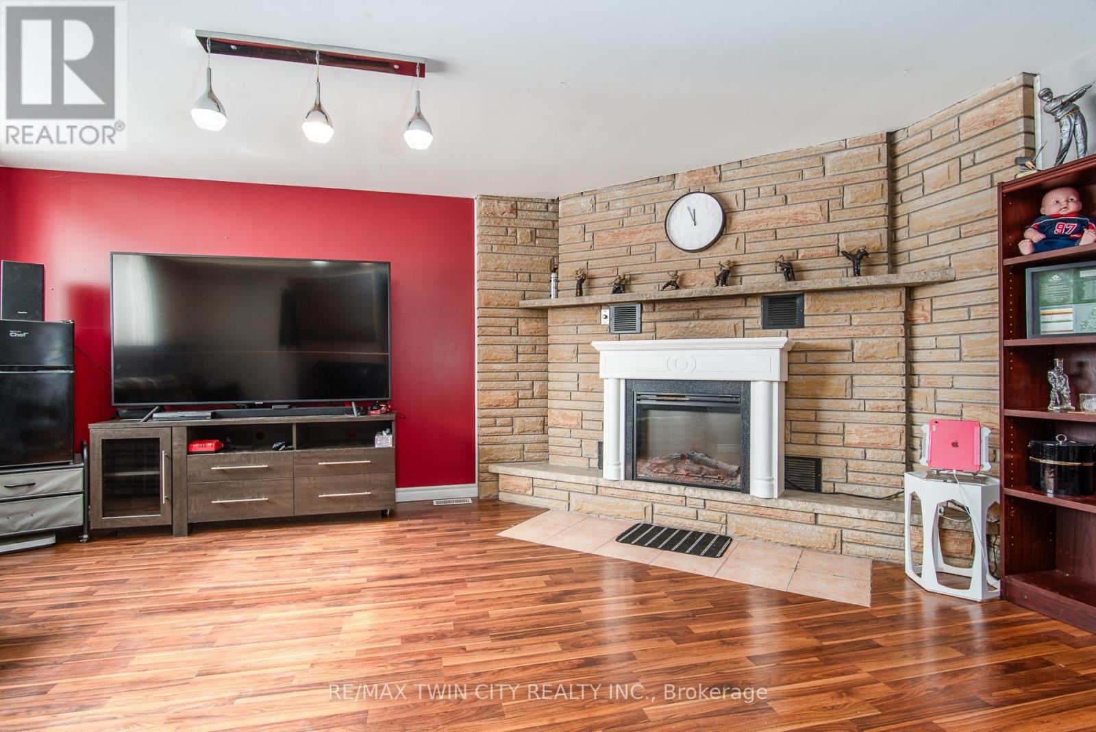 72 Manor Drive, Kitchener, Ontario  N2A 2V1 - Photo 28 - X12847338