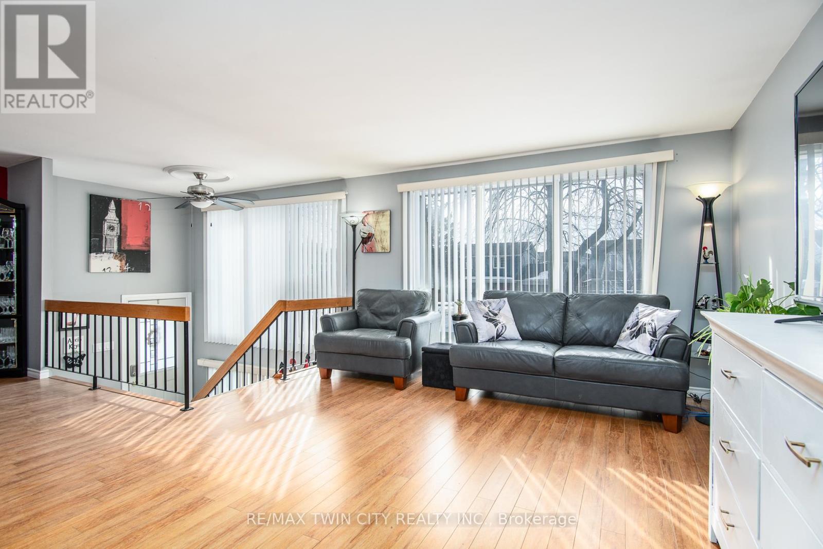 72 Manor Drive, Kitchener, Ontario  N2A 2V1 - Photo 8 - X12847338