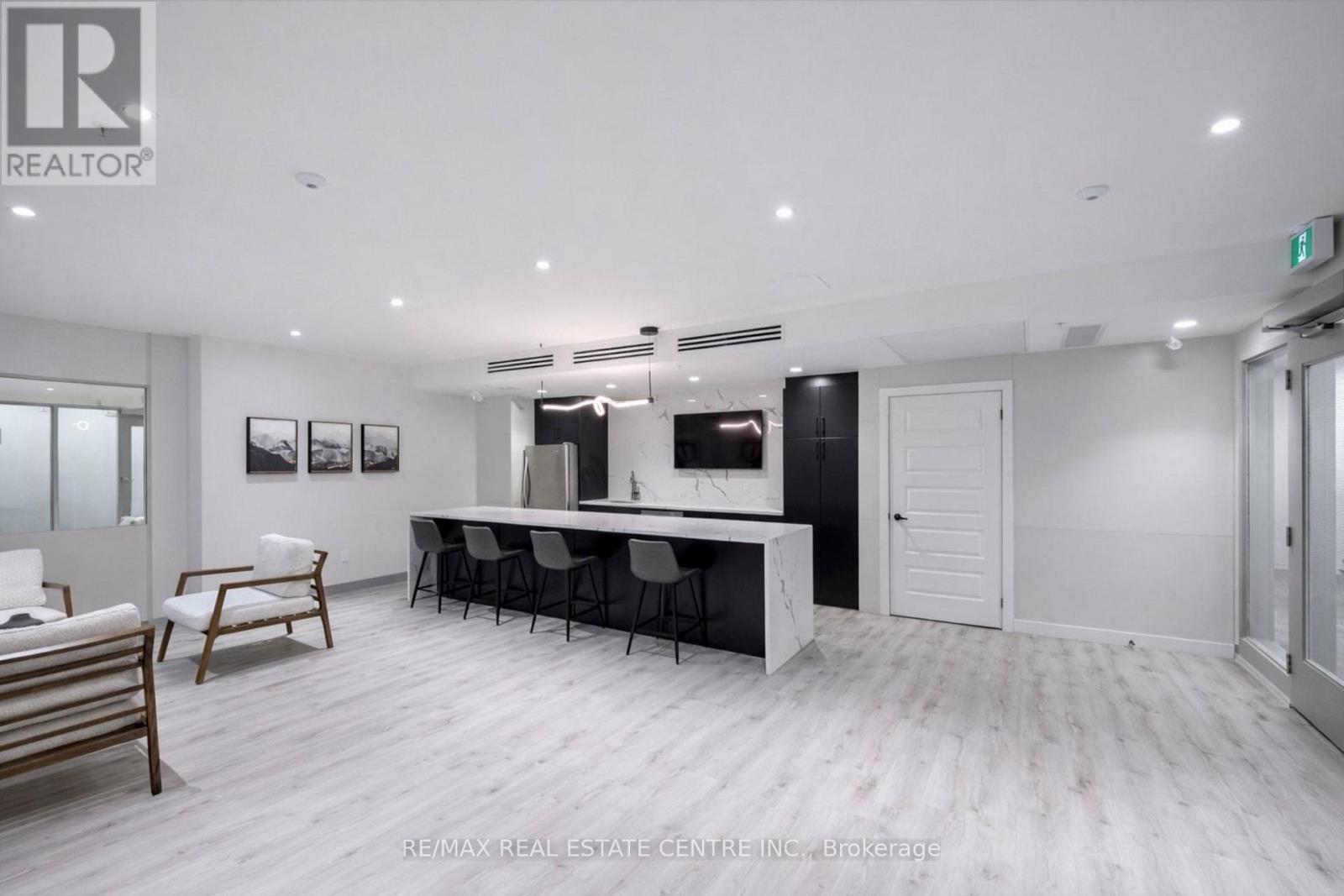 407 - 1201 Lackner Place, Kitchener, Ontario  N2A 0L4 - Photo 19 - X12847358