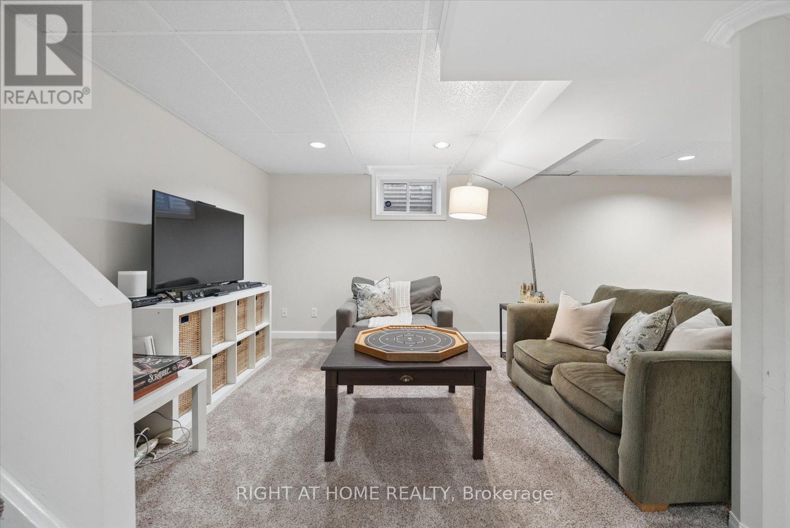 7 Banbury Court, Aurora, Ontario  L4G 3M8 - Photo 28 - N12837960