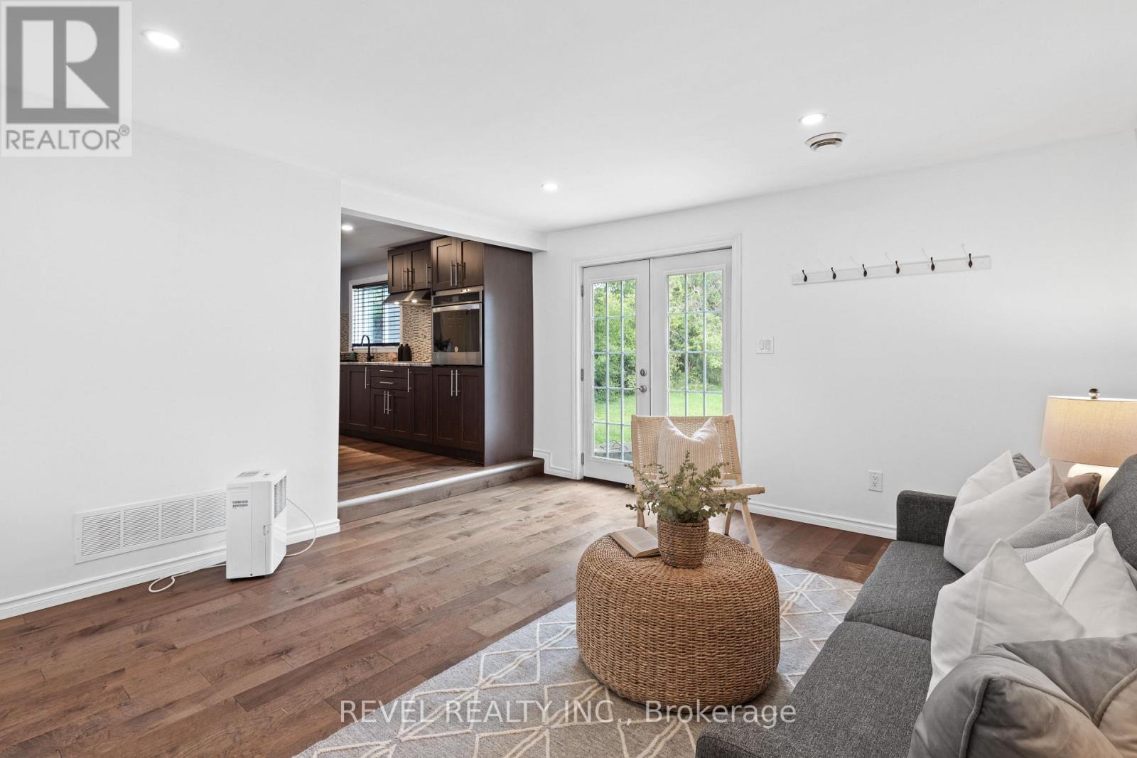 411 Long Beach Road, Kawartha Lakes (Fenelon), Ontario  K0M 1G0 - Photo 21 - X12847482