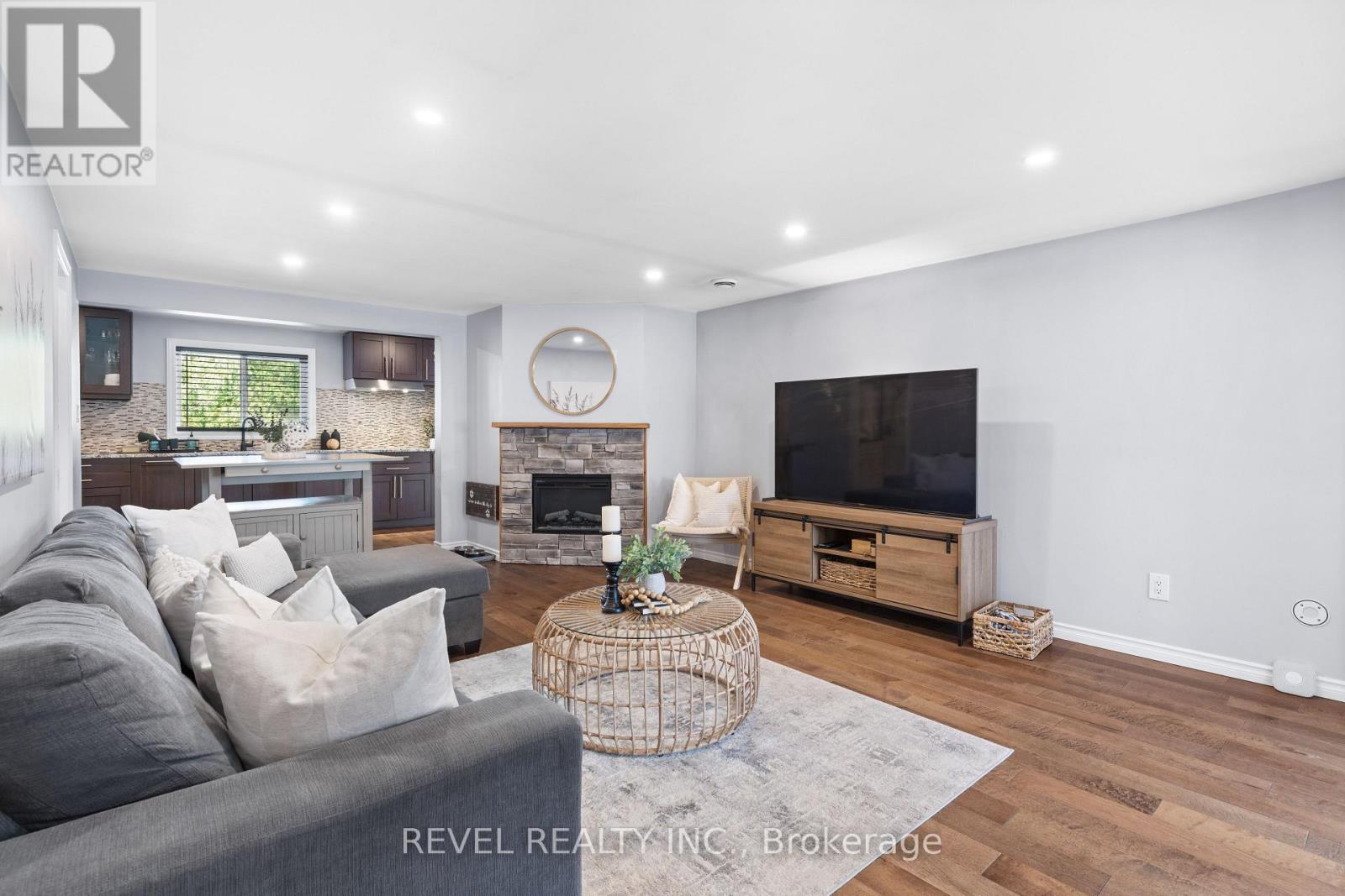 411 Long Beach Road, Kawartha Lakes (Fenelon), Ontario  K0M 1G0 - Photo 7 - X12847482