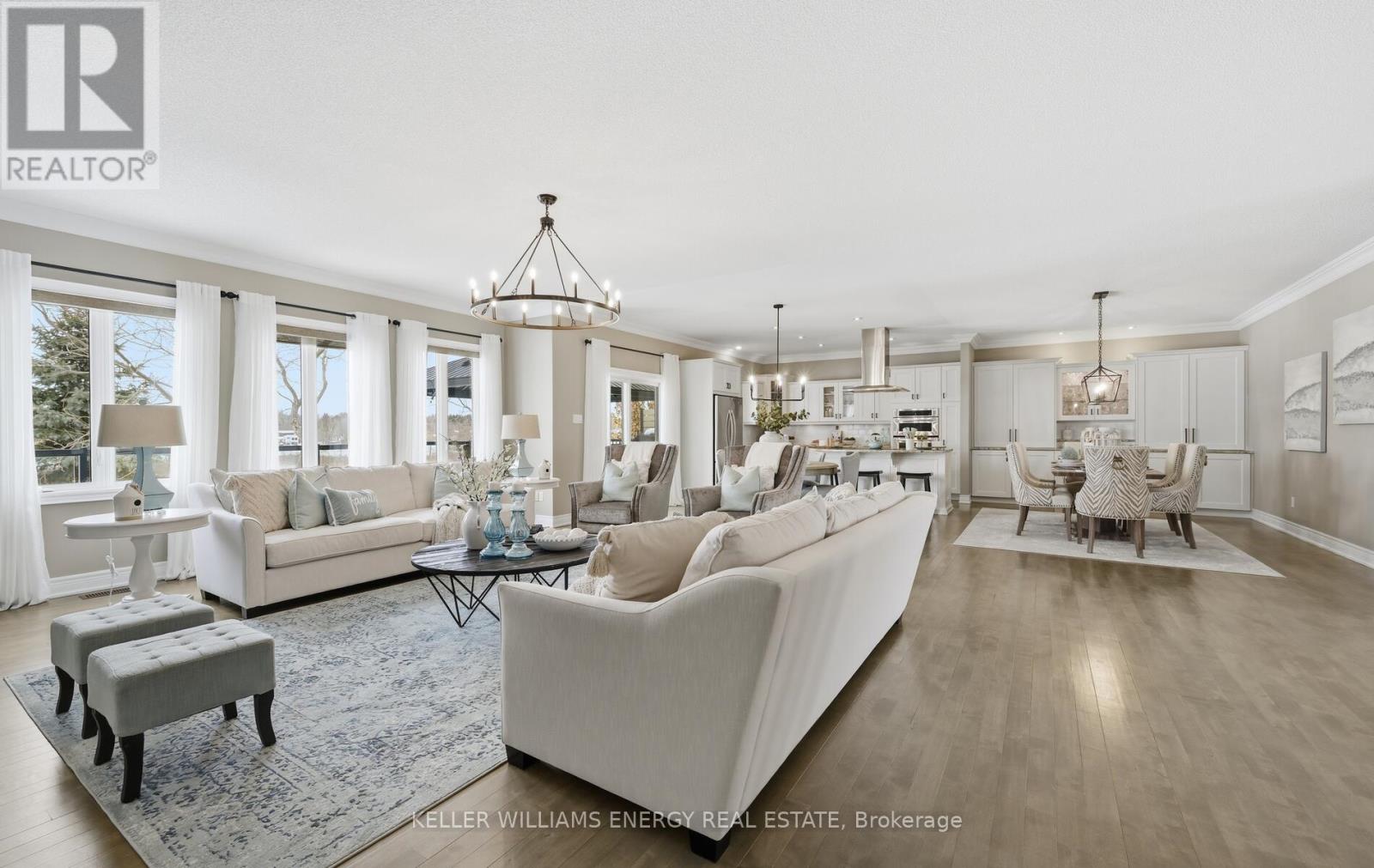 216 Southcrest Drive, Kawartha Lakes, Ontario  L0C 1G0 - Photo 20 - X12847520