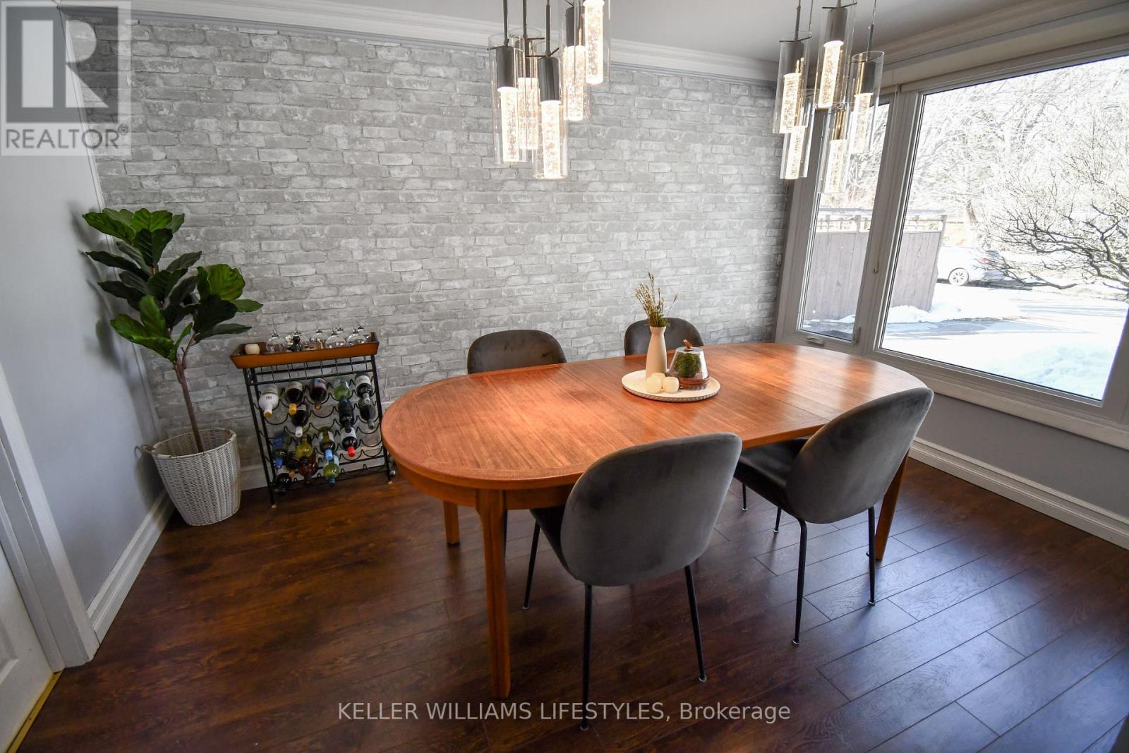 345 Glenrose Drive, London South, Ontario  N6K 2A9 - Photo 11 - X12847444