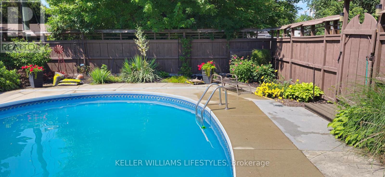 345 Glenrose Drive, London South, Ontario  N6K 2A9 - Photo 32 - X12847444