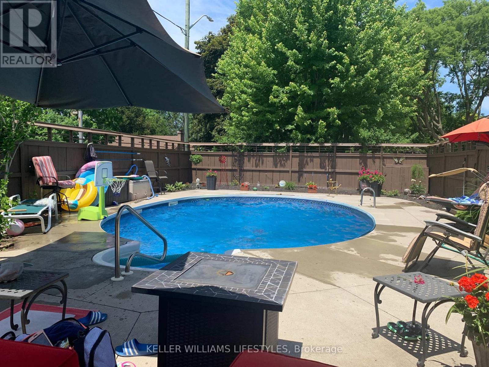 345 Glenrose Drive, London South, Ontario  N6K 2A9 - Photo 34 - X12847444