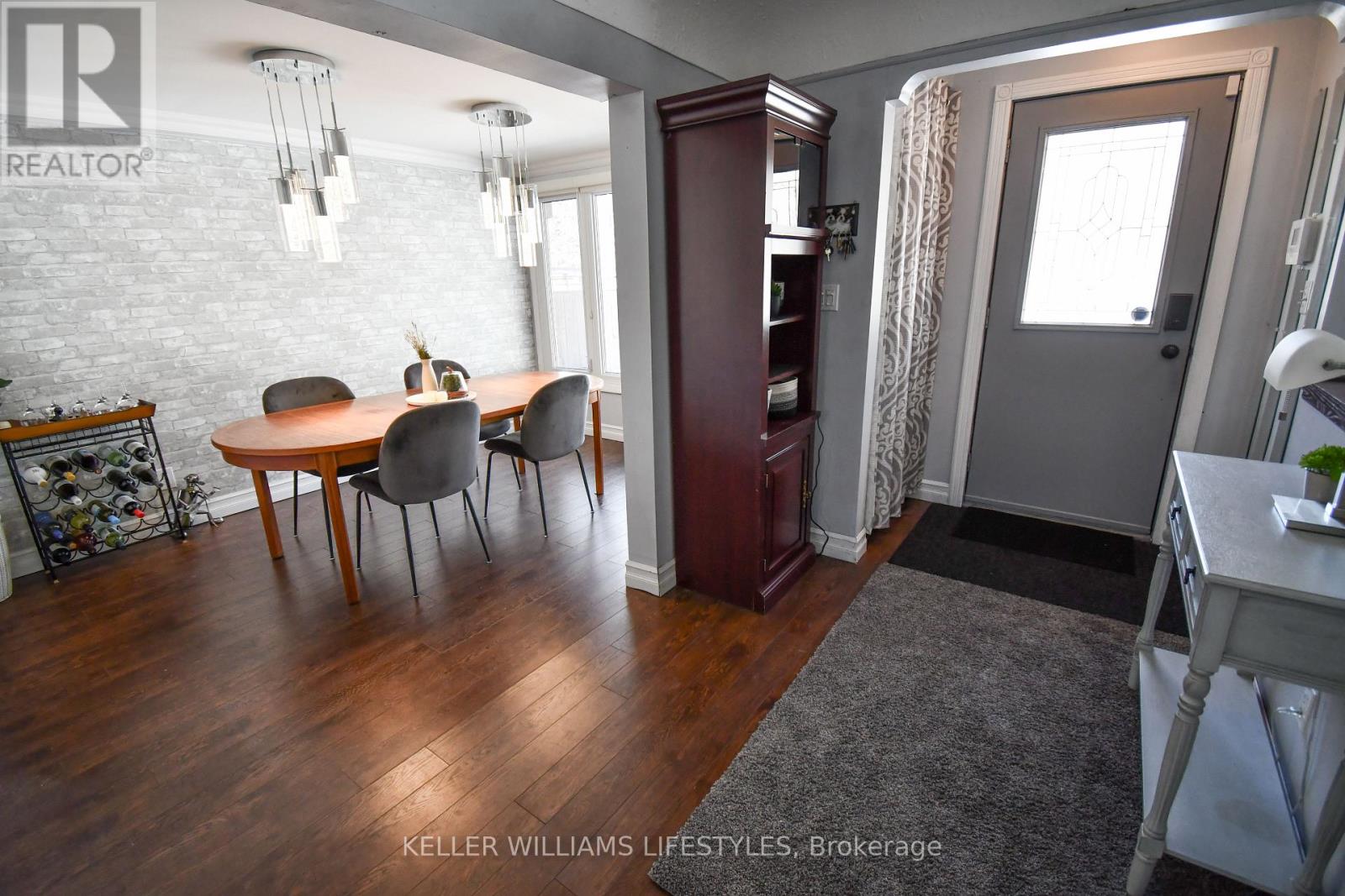 345 Glenrose Drive, London South, Ontario  N6K 2A9 - Photo 5 - X12847444