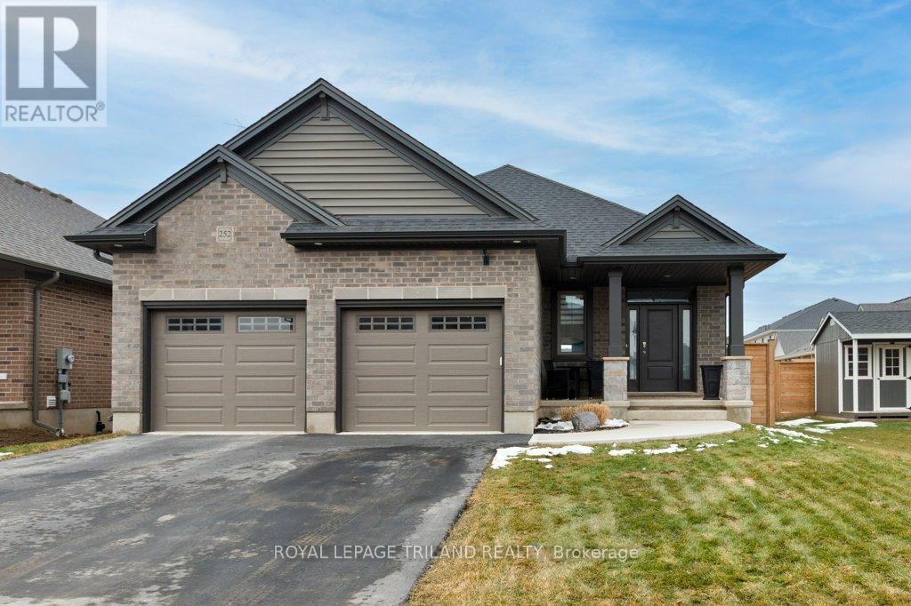 252 Renaissance Drive, St. Thomas, Ontario  N5R 0P9 - Photo 2 - X12847454