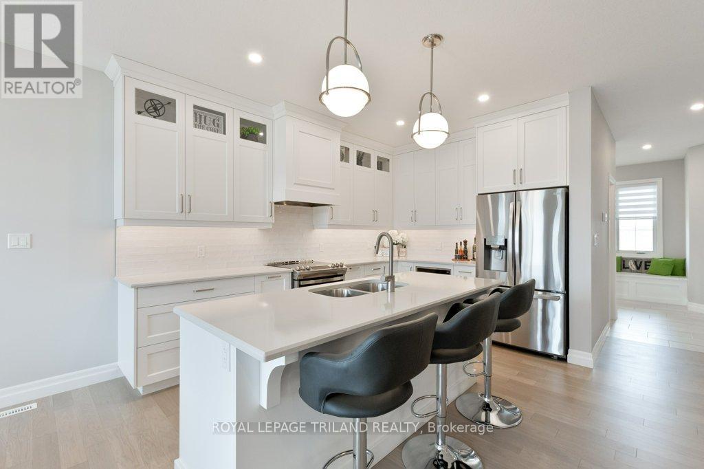 252 Renaissance Drive, St. Thomas, Ontario  N5R 0P9 - Photo 9 - X12847454