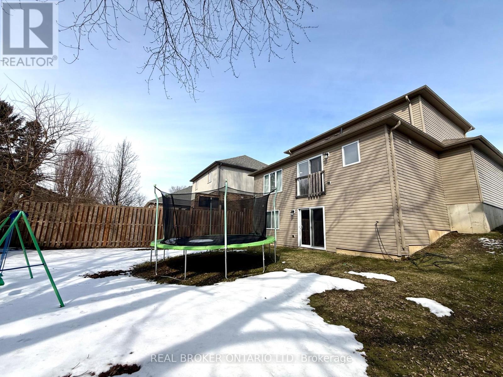 8 Alexander Circle, Strathroy-Caradoc, Ontario  N7G 0B4 - Photo 22 - X12847490