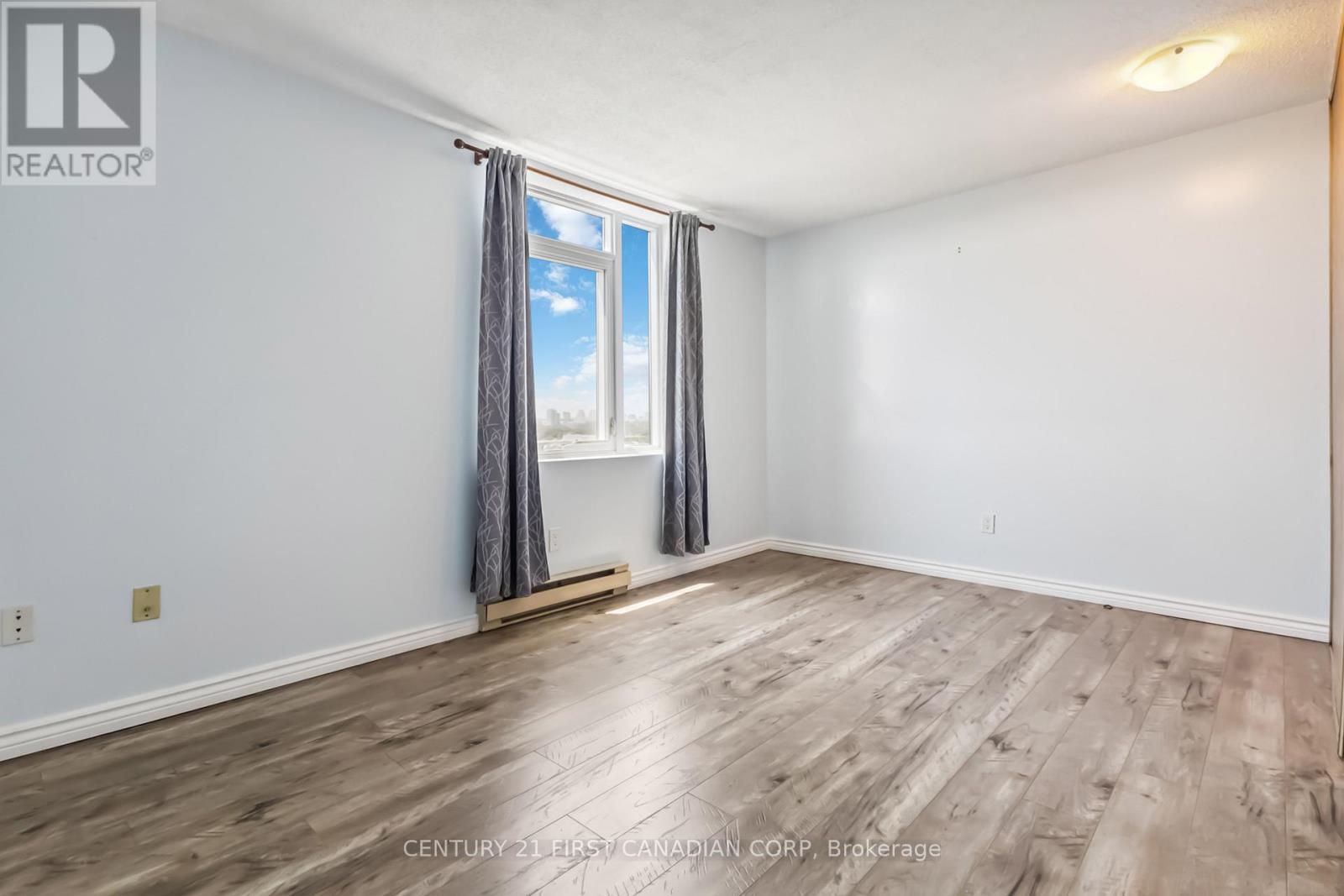 1215 - 45 Pond Mills Road, London South, Ontario  N5Z 4W5 - Photo 34 - X12847494