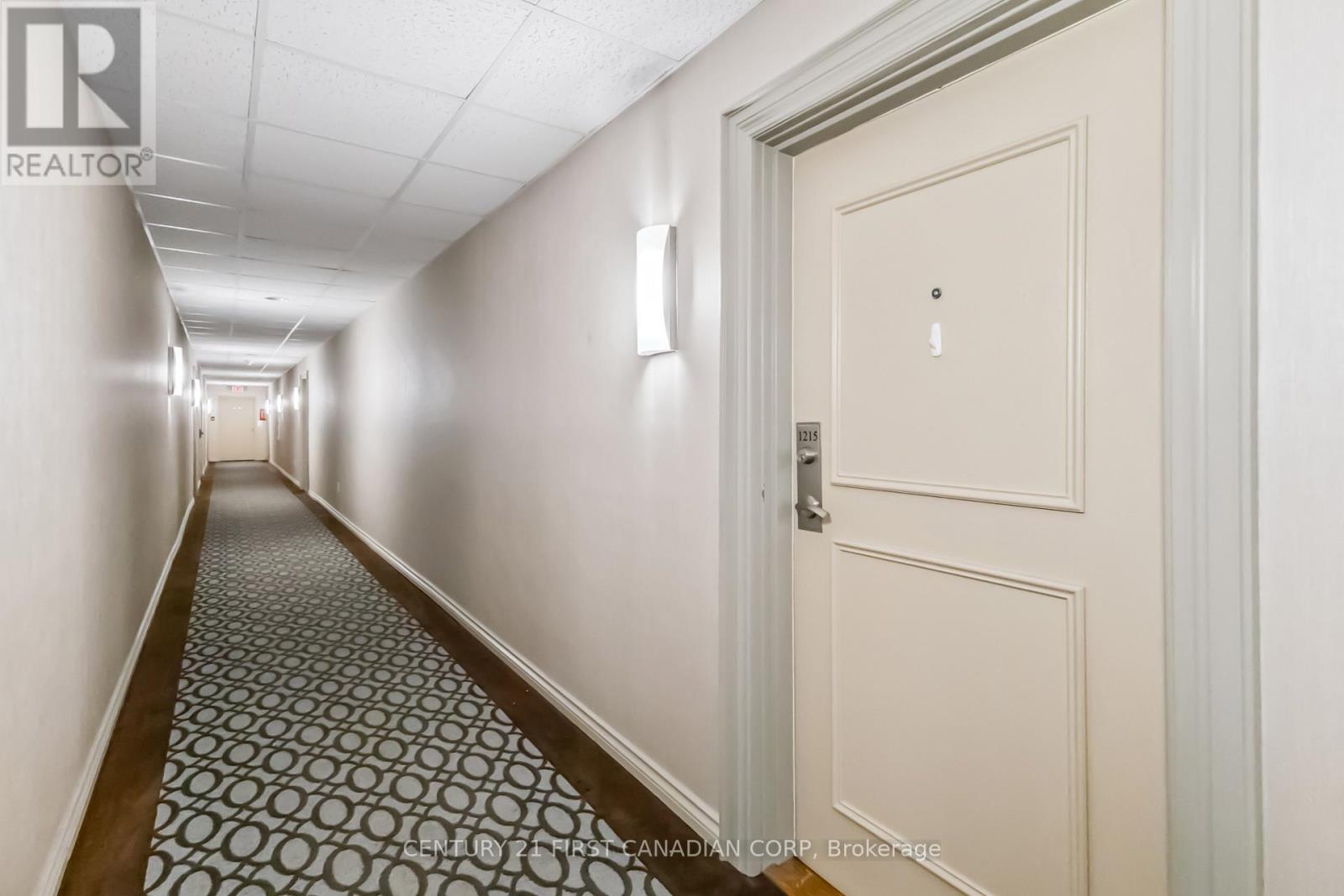 1215 - 45 Pond Mills Road, London South, Ontario  N5Z 4W5 - Photo 4 - X12847494