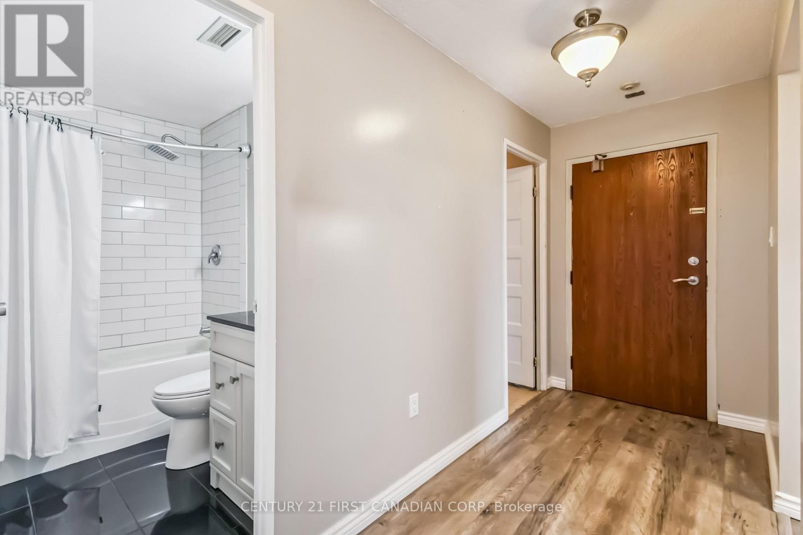 1215 - 45 Pond Mills Road, London South, Ontario  N5Z 4W5 - Photo 6 - X12847494